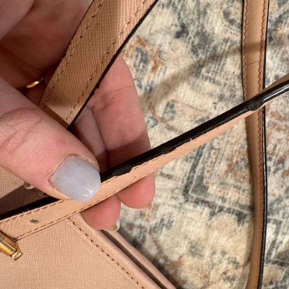 Michael Kors MK Large pale pink tote purse - Picture 16 of 16